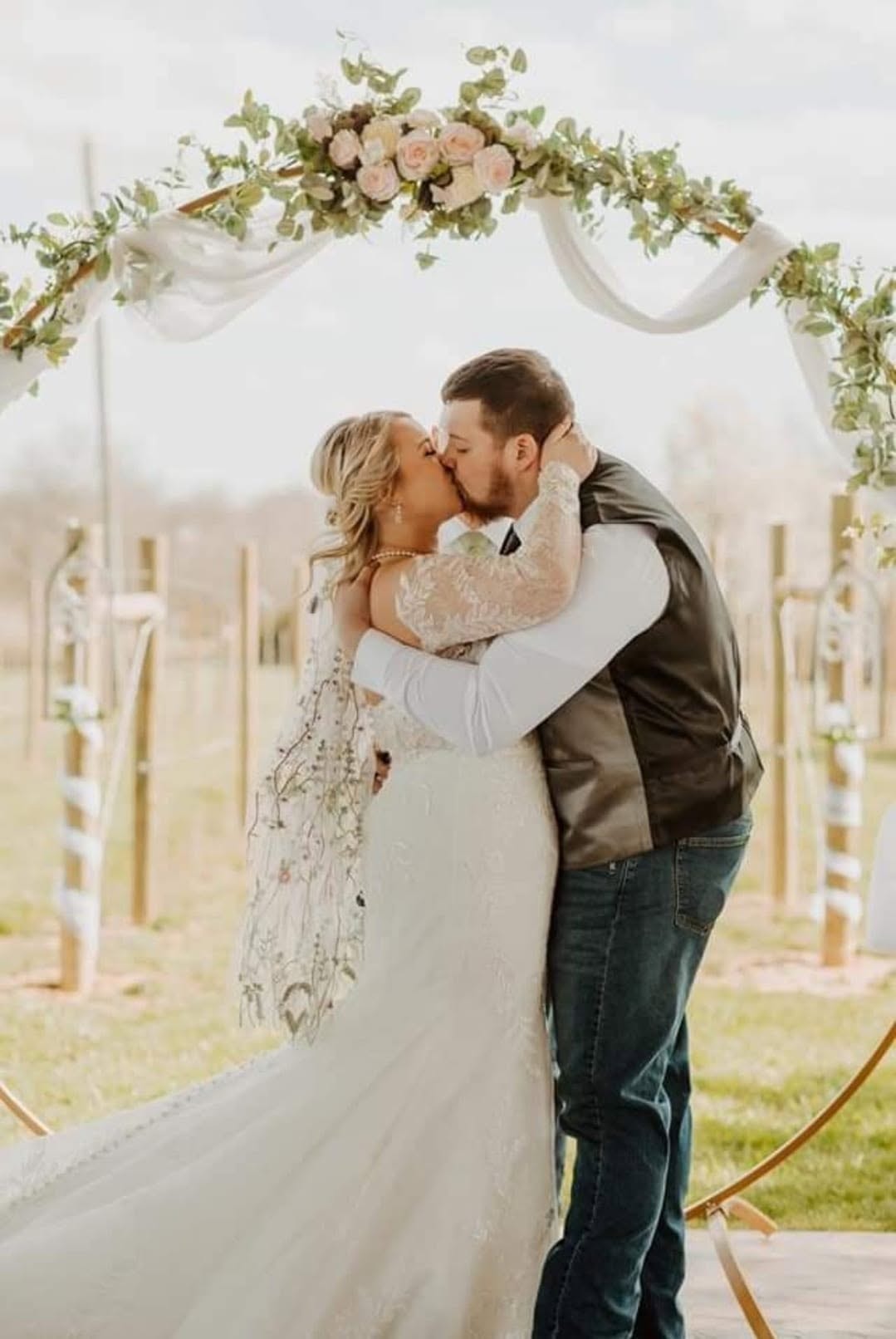 Wedding ceremony at Logan Vineyards